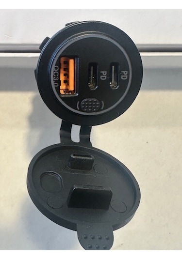 Tekne İçin Çoklu Hızlı Şarj Karavan İçin 2 Typec Usb Montaj Tipi Şarj Kp-481
