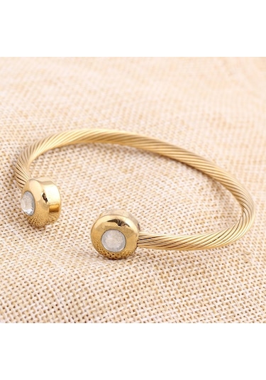 Kişiye Özel Kablolu Simetrik Yuvarlak Açılan İşlemeli Zirkonyum Bileklik