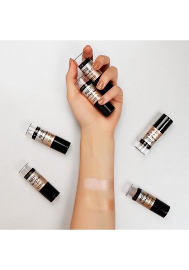 Maybelline New York Master Strobing Stick Aydınlatıcı Medium 200