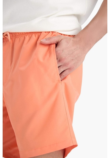 DeFacto Regular Fit Kısa Boy Cepli File Astarlı Beli Bağcıklı Düz Hafif Kumaş Deniz Şortu E5133AXNSOG99