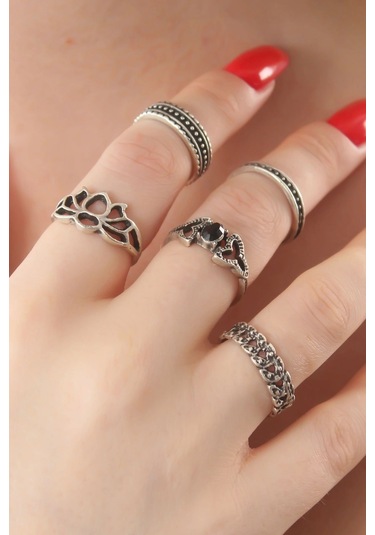 Gümüş Renk Lotus Model Siyah Kristal Taş Detay Bayan Yüzük Kombin Çok Renkli