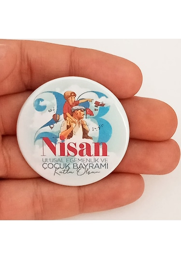 20 Adet - 23 Nisan Öğrenci Rozeti Model 5 Çok Renkli