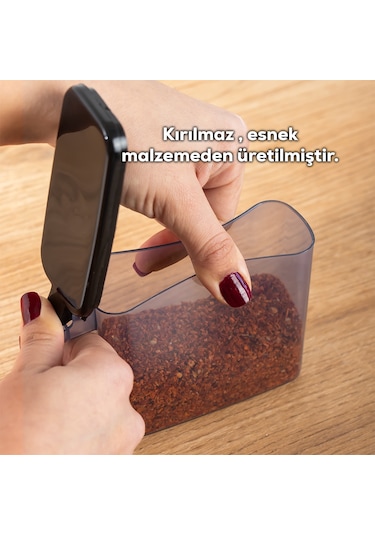 Porsima 1165 Random Standlı Kendinden Yapışkanlı Kaşıklı Kapaklı Baharatlık Seti 12'li Beyaz - Siyah Siyah - Beyaz