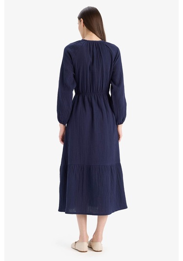 DeFacto Relax Fit Bisiklet Yaka Müslin Uzun Kollu Maxi Elbise D0570AX25SMNV31