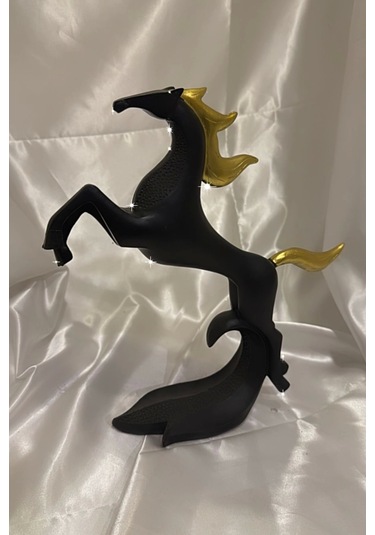 Avatar Kaideli Kübik Şahlanan Uçan At Siyah