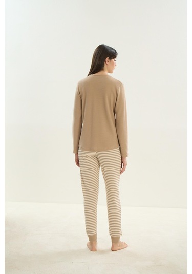 Kadın V Yaka Uzun Kol Bej Pijama Takım C0t8n0o61 001