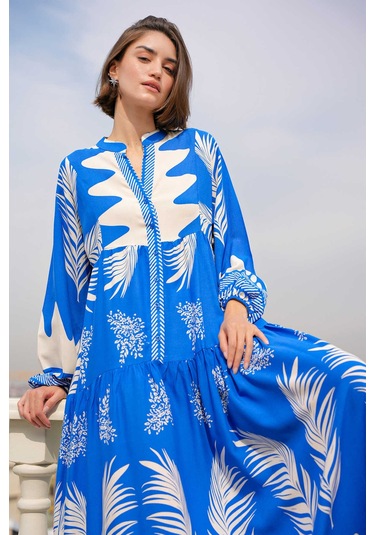 Gabria Ön Düğmeli Desenli Viskon Elbise Saks