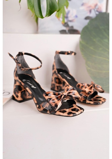 Büyük Numara Bayan Rugan Leopar Desenli Alçak Ökçe Günlük Fiyonklu Tek Bant Ayakkabı Leopar