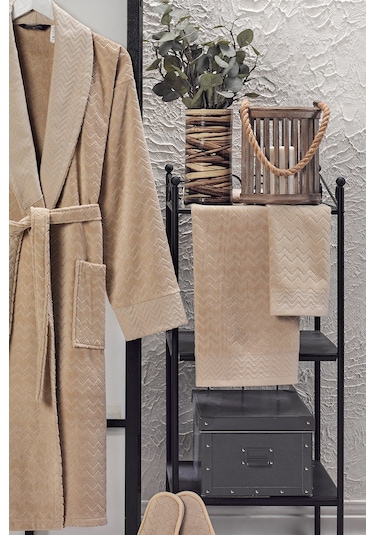 Ansaaj Kadife Jakarlı 4 Parça Bornoz Takımı Sütlü Kahve L