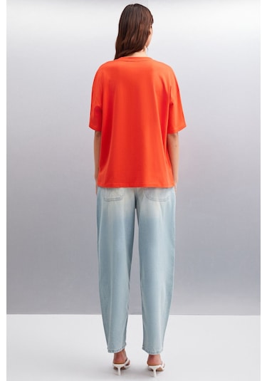 GRIMELANGE Jemmy Kadın %100 Organik Pamuk Relaxed Fit Yırtmaçlı Yuvarlak Yakalı Kırmızı T-shirt Kırmızı