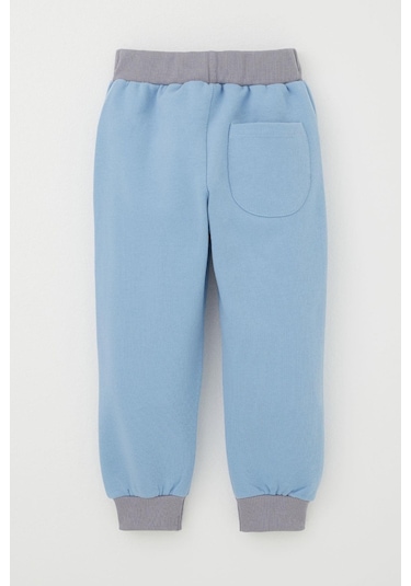 Breeze Erkek Çocuk Eşofman Altı Kedicik Düğme Aksesuarlı Cep Kısmı Kontrast Dikiş Detaylı 1-4 Yaş, Mavi Mavi Breeze Erkek Çocuk Eşofman Altı Kedicik Düğme Aksesuarlı Cep Kısmı Kontrast Dikiş Detaylı 1-4 Yaş, Mavi Mavi