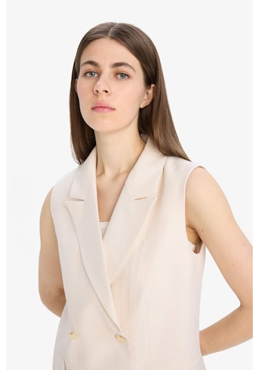 Defacto Regular Fit Ceket Yaka Akışkan Kumaş Blazer Yelek E8487AX25SM Ekru Defacto Regular Fit Ceket Yaka Akışkan Kumaş Blazer Yelek E8487AX25SM Ekru