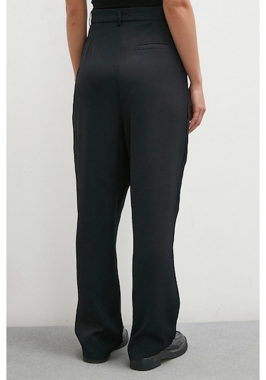 Never More Kemer Detaylı Klasik Pantolon Siyah