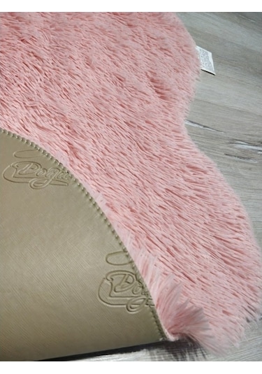 Doğuş Tavşan Tüyü Pudra Oval 140 x 200Cm Peluş Halı