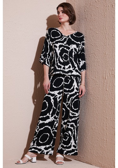 Lela Desenli Regular Fit Truvakar Kol V Yaka Alt-Üst Bayan Takım 5865357 Siyah