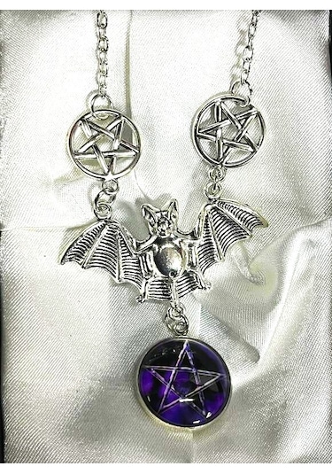 Dükkan Design Pentagram Gotik Yarasa Kolye Gri
