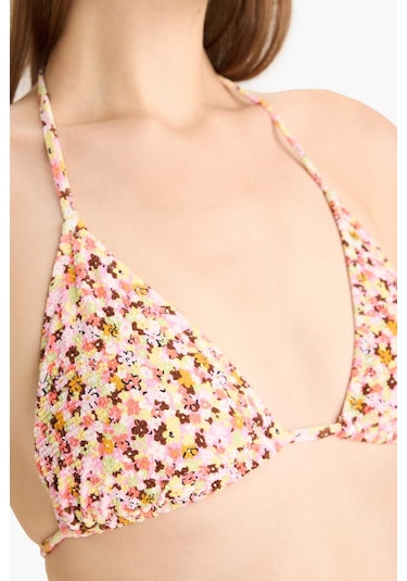 Defacto Regular Fit Çiçekli Bürümcük Üçgen Bikini Üstü-fall İn Love E2576ax25smrd194 Kırmızı Defacto Regular Fit Çiçekli Bürümcük Üçgen Bikini Üstü-fall İn Love E2576ax25smrd194 Kırmızı