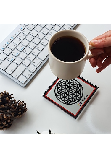 Decorita Cam Bardak Altlığı Decorita Logolu Kırmızı - Siyah 4'lü Takım 10 x 10 CM Kırmızı - Siyah