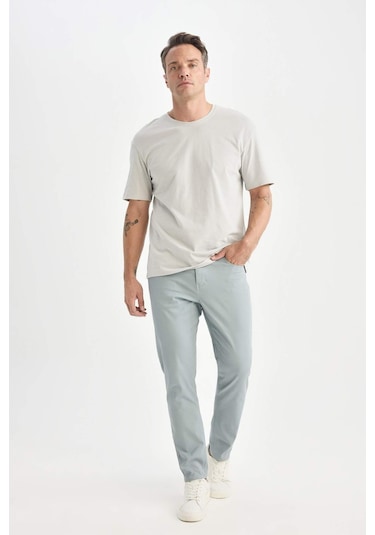 DeFacto Regular Fit Normal Kesim Yazlık Düz Paça Chino Kanvas Pantolon D7349AX25SPGR171 DeFacto Regular Fit Normal Kesim Yazlık Düz Paça Chino Kanvas Pantolon D7349AX25SPGR171
