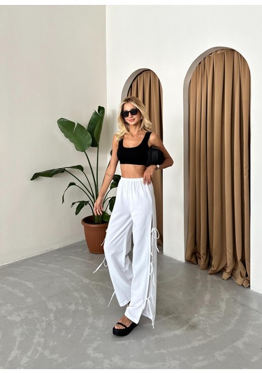 Beyaz %100 Pamuk Yan Yırtmaç Ve Bağlama Detaylı Pantolon Beyaz