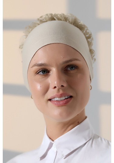 Kadın Fırfırlı Güpürlü Tesettür Topuz Bone - Krem Krem