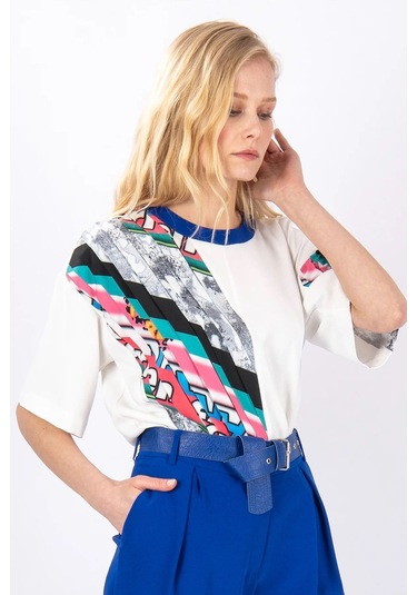 Kadın Asimetrik Desenli Kısa Kollu Bluz Frn1006 Mavi