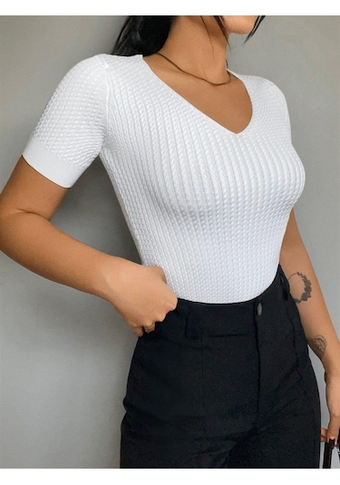 Aqe Fashion V Yaka Kısa Kol Beyaz Bluz Siyah