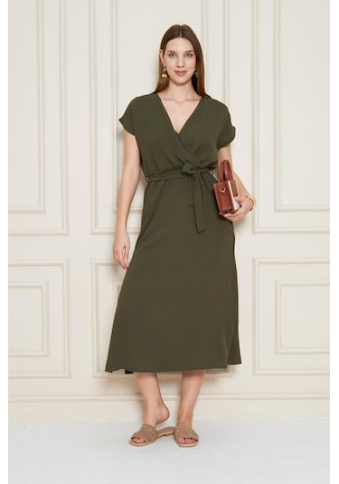 Kadın Kruvaze Yaka Cepli Derin Yırtmaçlı Beli Lastikli Aerobin Günlük Yazlık Elbise 3764341 Haki