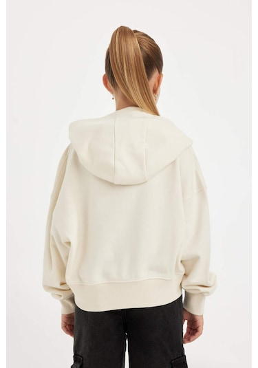 DeFacto Kız Çocuk Ekru Oversize Geniş Kalıp Kapüşonlu İşlemeli Kalın Sweatshirt D2885A824WNER233