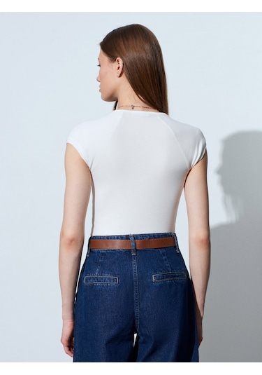Dilvin 32894 V Yaka Fit T-shirt-ekru
