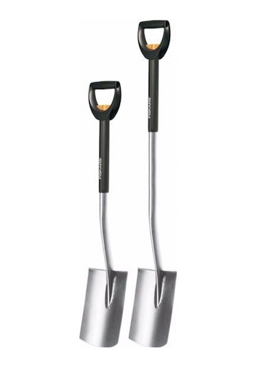 Fiskars 131310 Teleskopik Bahçe Küreği Düz Uçlu - 1000620