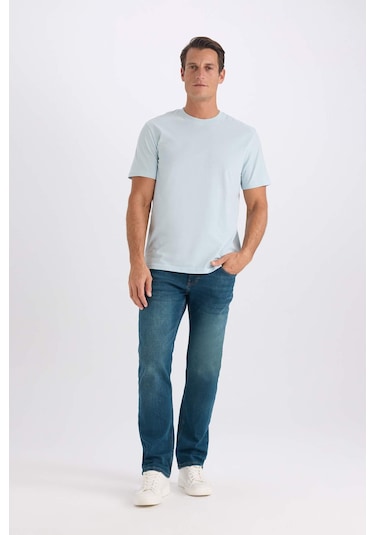 DeFacto %100 Pamuk New Regular Fit Bisiklet Yaka Basic Düz Kısa Kollu Tişört V7699AZ25SPBE506 DeFacto %100 Pamuk New Regular Fit Bisiklet Yaka Basic Düz Kısa Kollu Tişört V7699AZ25SPBE506