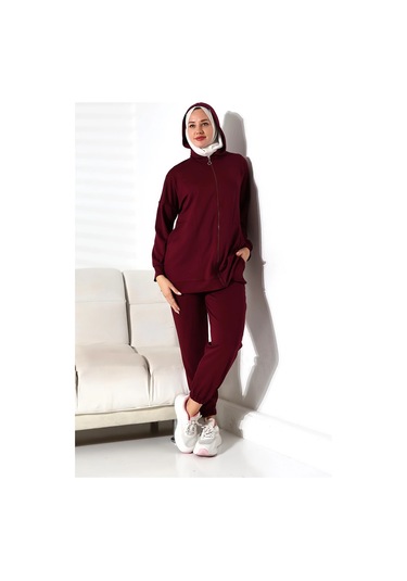Kadın Mevsimlik Alt Ve Üst Rahat Mürdüm Spor Tesettür Takım Mürdüm