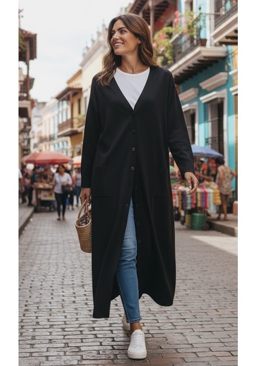 Kadın Önü Düğmeli V Yaka Cepli Mevsimlik Hırka Siyah