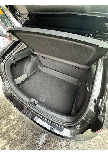 Volkswagen Taigo Üst Bagaj Havuzu