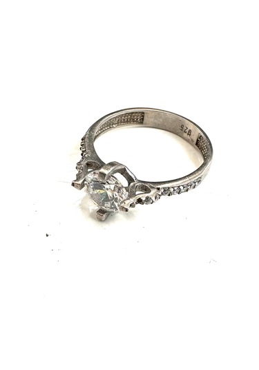 925 Ayar Parlak Gümüş Zirkon Taşlı Kadın Alyans Yüzük