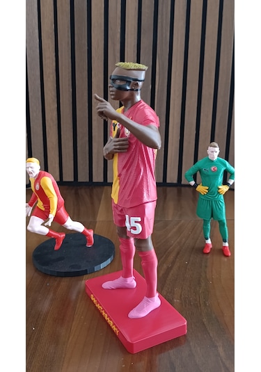 Osimhen 32cm Standlı Figür
