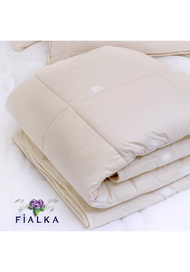 Fialka Bebek Yün Yorgan 95 x 145 CM