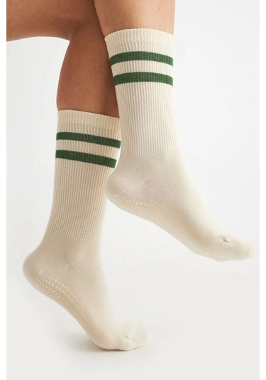 Bambu Kadın Ekru Kaydırmaz Taban Silikon Baskı Yoga Fitness Pilates Bale Dans Tenis Çorabı EKru