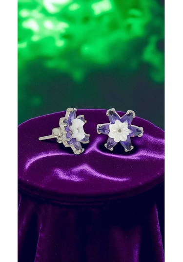 925 Ayar Gümüş Lotus Model Taşlı Çiçek Küpe Zarif Ve Anlamlı Tasarım Gümüş