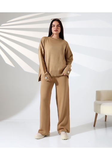 Rahat Kalıp Kol Detaylı Triko Takım Kamel