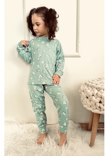 Kız Çocuk Fitilli Kumaş Çiçek Desenli Pijama Takımı Esnek Kumaş Yeni Sezon Yeşil Renk Yesil