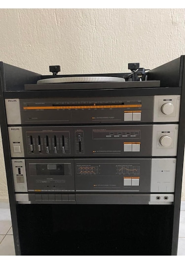 Philips F1340-60 052 Üç Katlı Pikaplı Müzik Seti