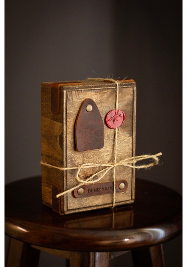 Hediyelik Ahşap Kutu İsimli Küçük