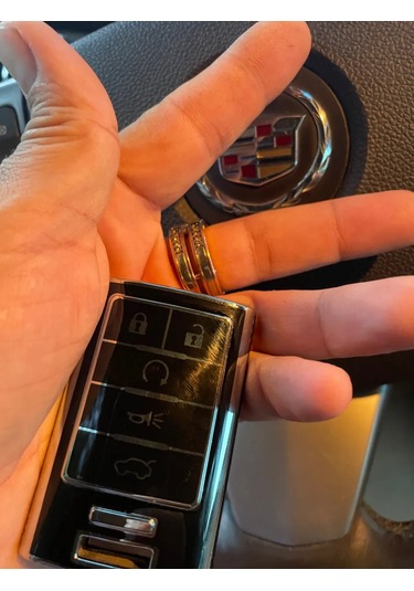 T-carbon Cadillac Anahtar Kılıfı Anahtarlık İçinde / Cadillac Anahtar Kılıfı 197551036