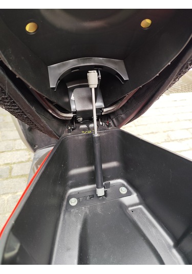 Tvs Ntorq 125 Amortisörlü Otomatik Sele Sistemi Mat Siyah