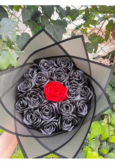 Saten Gül Buketi Siyah Kırmızı