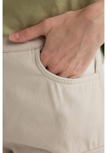 DeFacto Kargo Cepli Basic Düz Gabardin Pantolon C1670AX24SPBG106 Bej