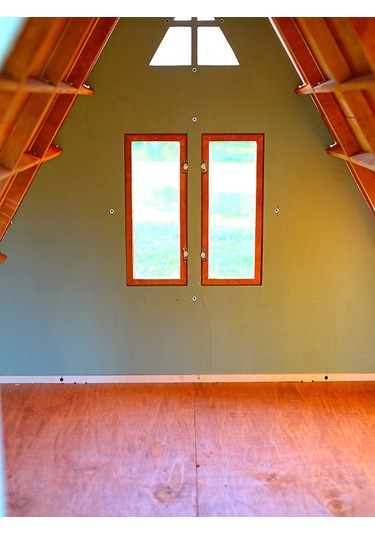 Mandu Ahşap Üçgen Çocuk Oyun Evi Aframe Playhouse