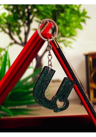 Harfli Anahtarlık Epoksi Kişiye Özel Yapım El Yapımı Harf Anahtarlık Kalp Model Özel Tasarım Hediyelik Ürün Kalp Desenli Simli Anahtarlık Beyaz - Siyah